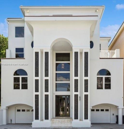 Isle de la Maison - Residential