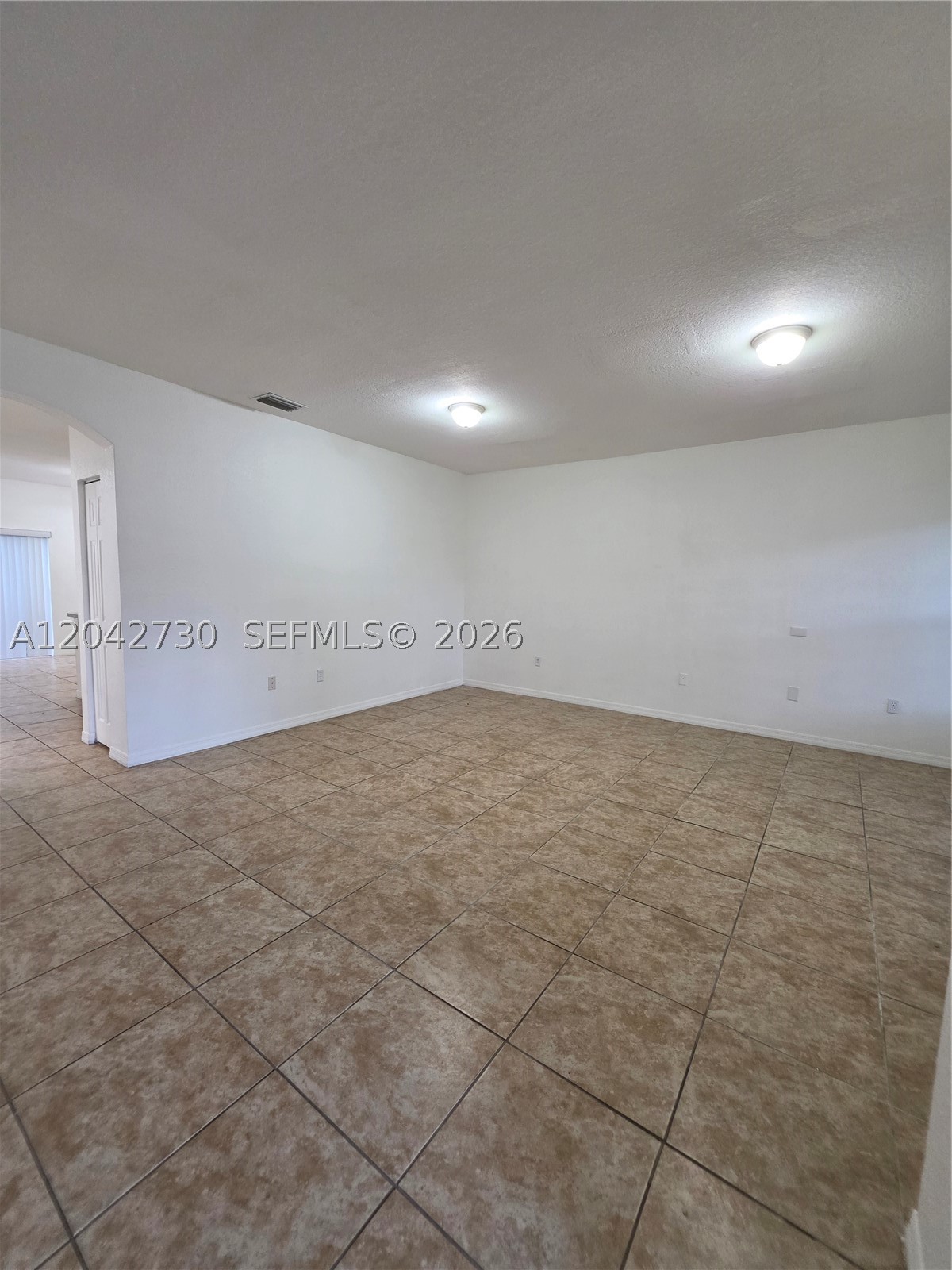 LAS TERRAZAS AT VIZCAYA C - Residential Lease