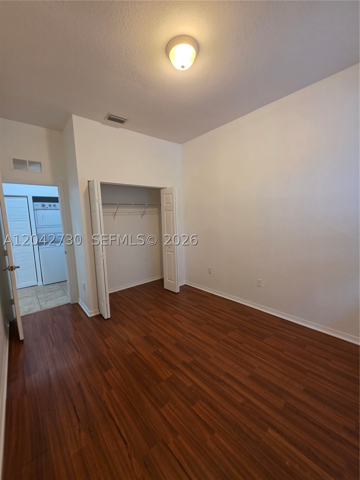 LAS TERRAZAS AT VIZCAYA C - Residential Lease