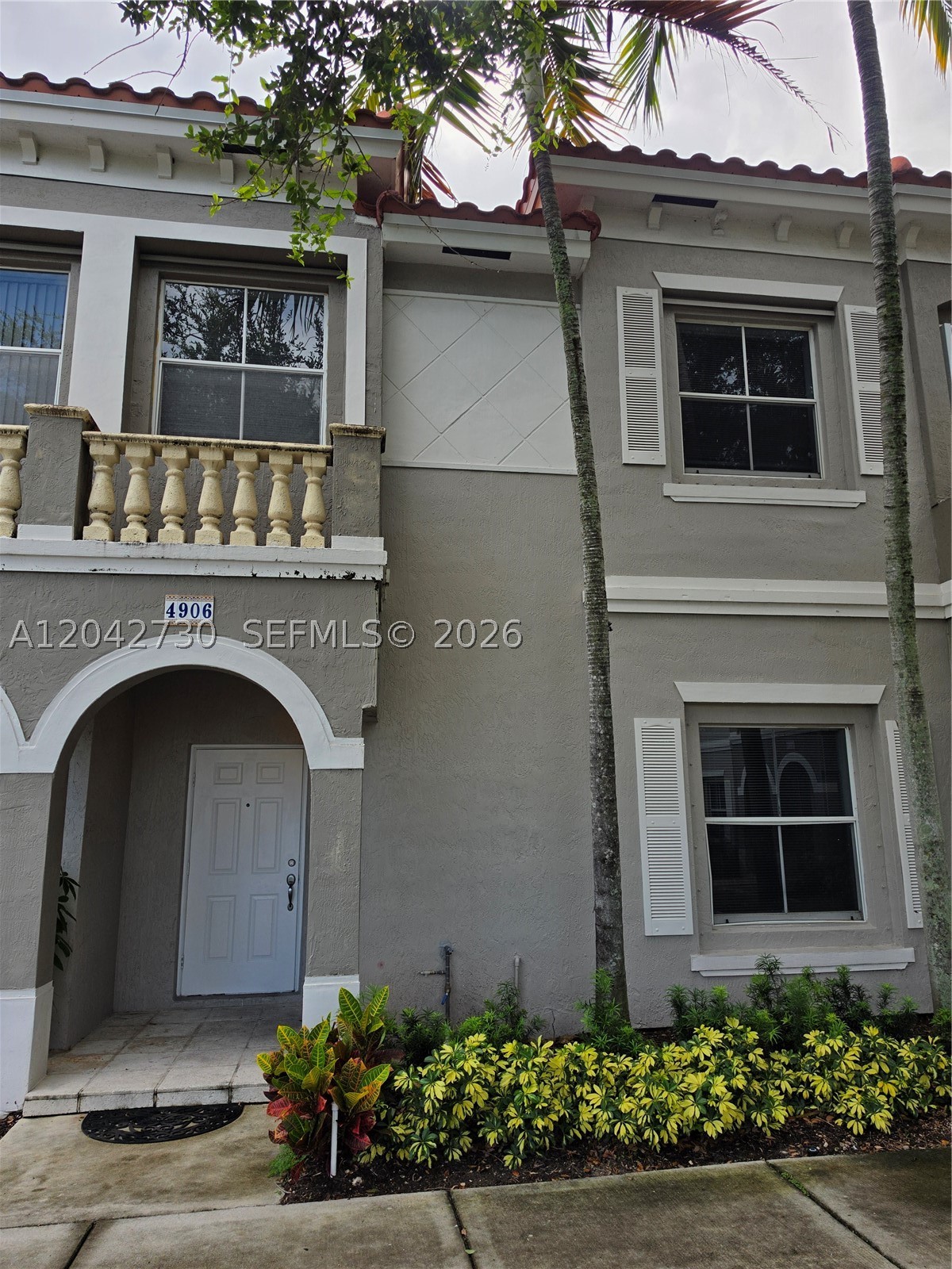 LAS TERRAZAS AT VIZCAYA C - Residential Lease