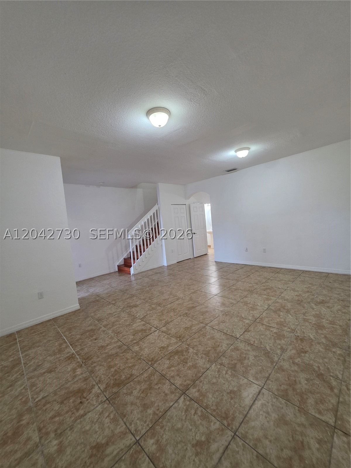 LAS TERRAZAS AT VIZCAYA C - Residential Lease