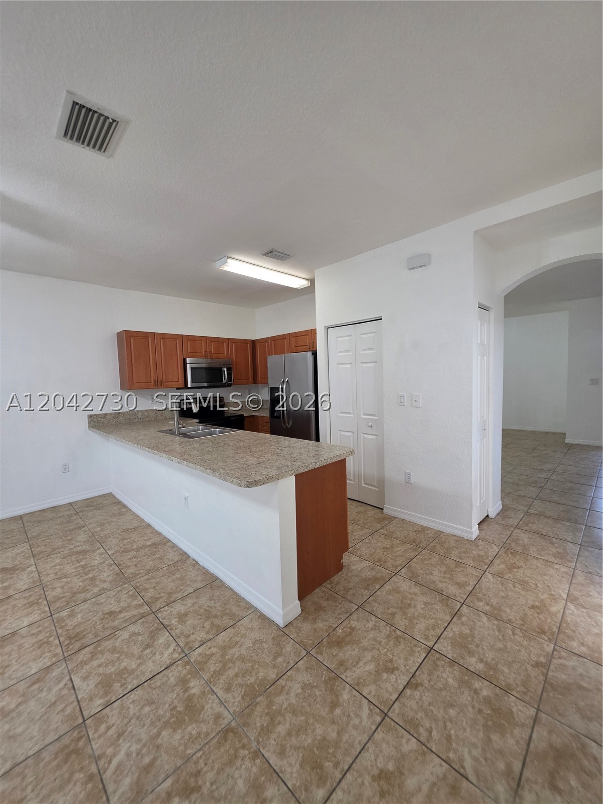LAS TERRAZAS AT VIZCAYA C - Residential Lease