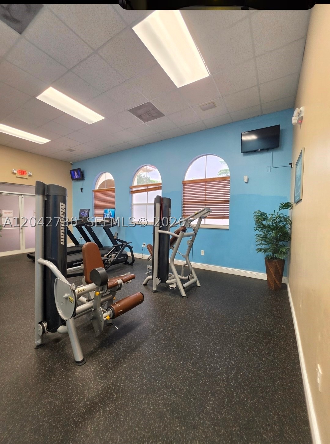 LAS TERRAZAS AT VIZCAYA C - Residential Lease
