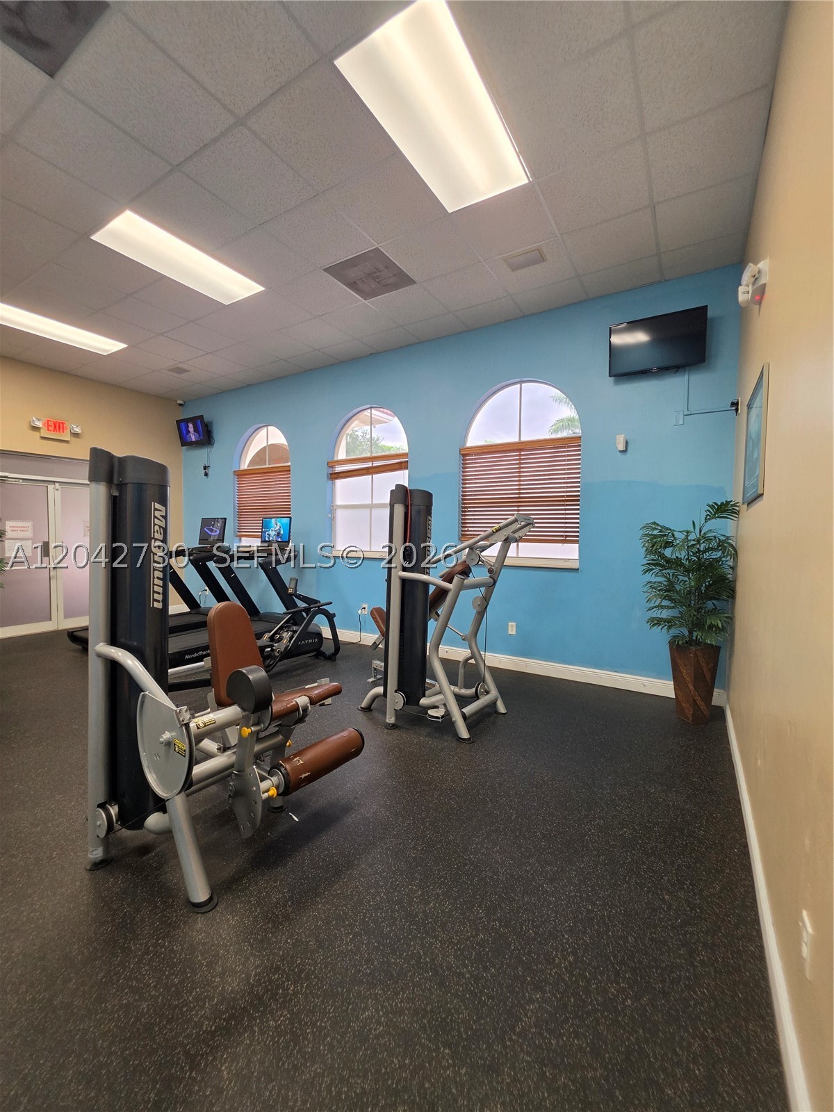 LAS TERRAZAS AT VIZCAYA C - Residential Lease