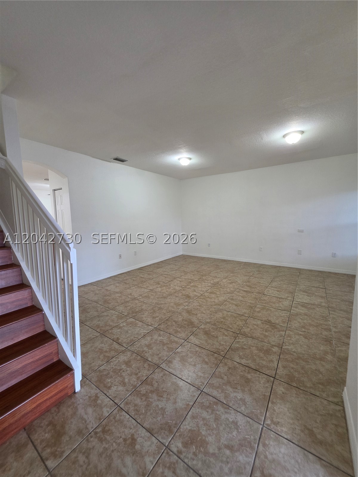 LAS TERRAZAS AT VIZCAYA C - Residential Lease
