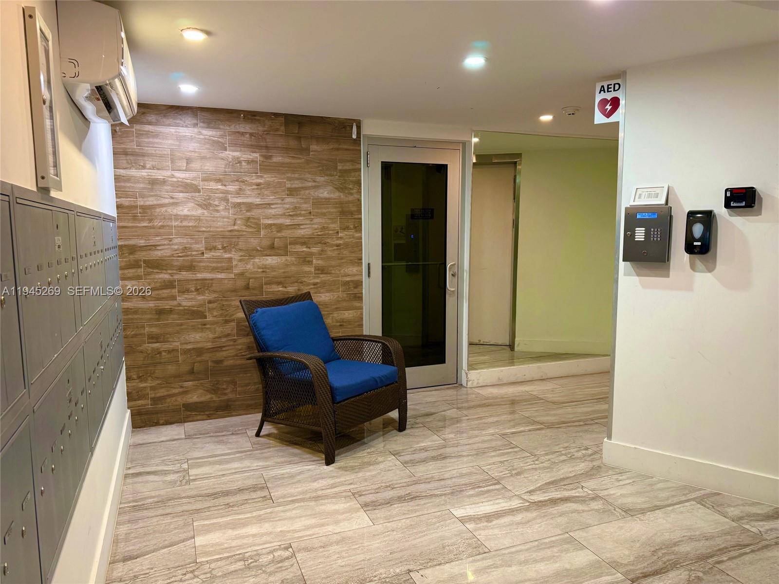 GOLDEN VIEW CONDO - Residential