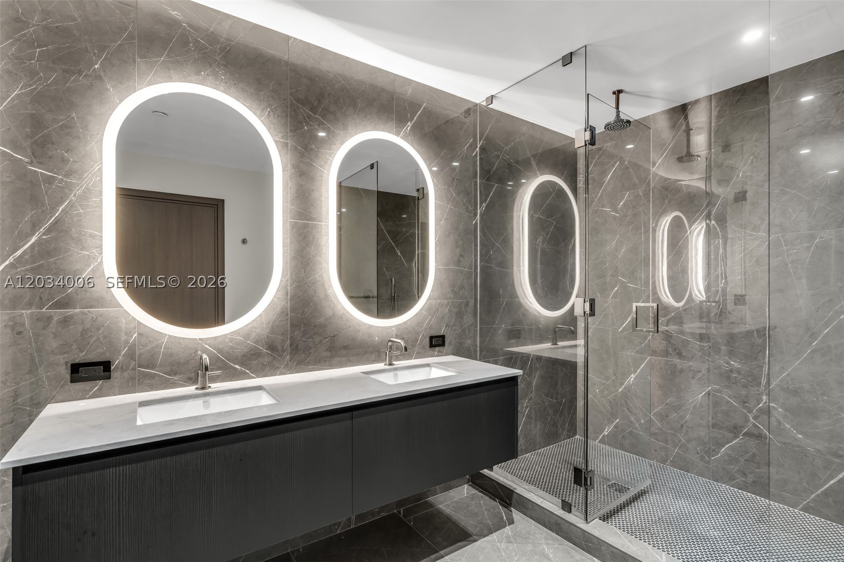 E11even Hotel and Residenc - Residential