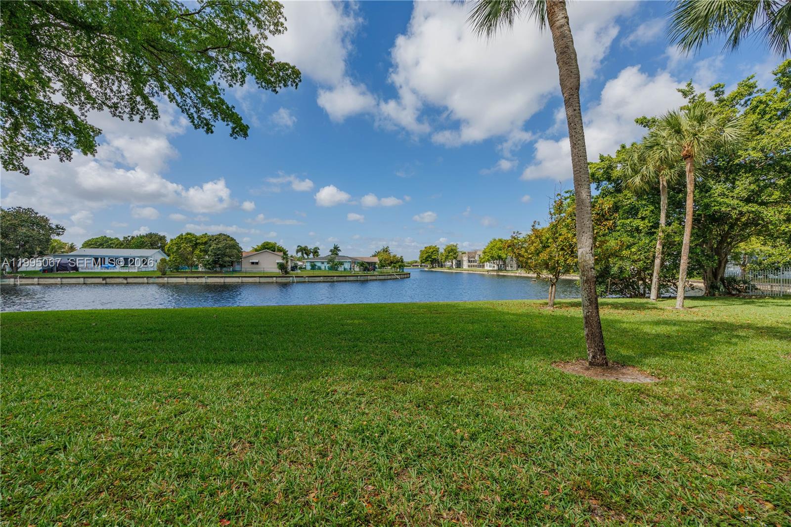 LIME BAY CONDOMINIUM 6 - Residential