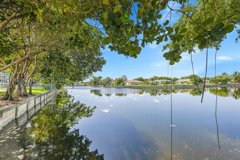 LIME BAY CONDOMINIUM 6 - Residential
