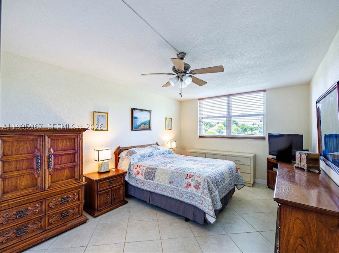 LIME BAY CONDOMINIUM 6 - Residential