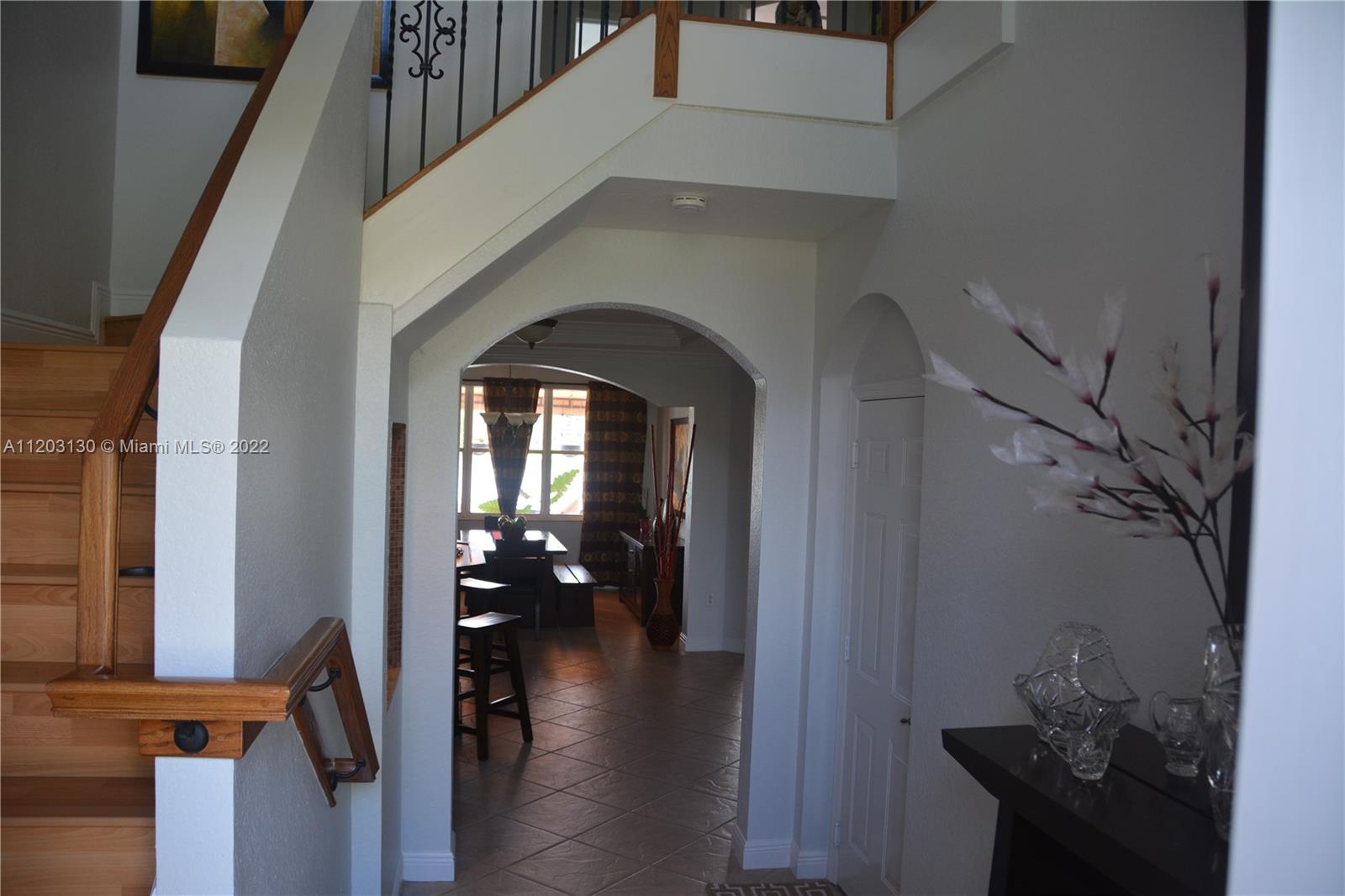 EMERALD ISLES - Residential Lease