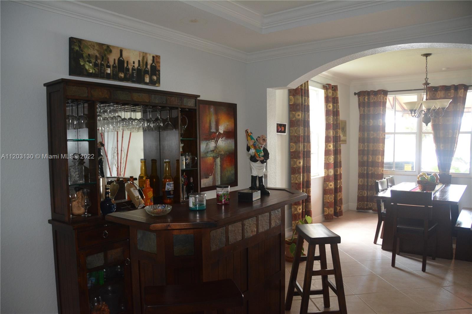 EMERALD ISLES - Residential Lease