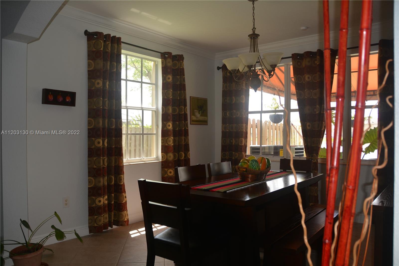 EMERALD ISLES - Residential Lease