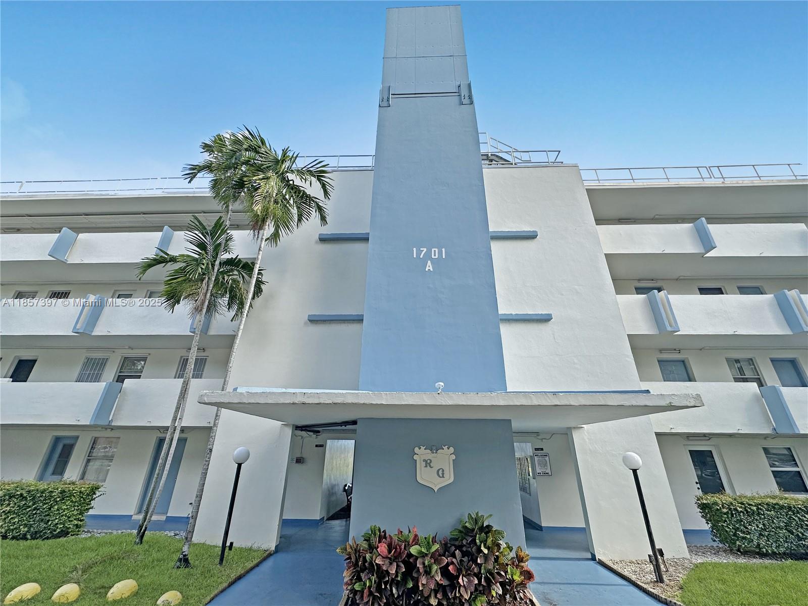 ROLLING GREEN CONDO A - Residential