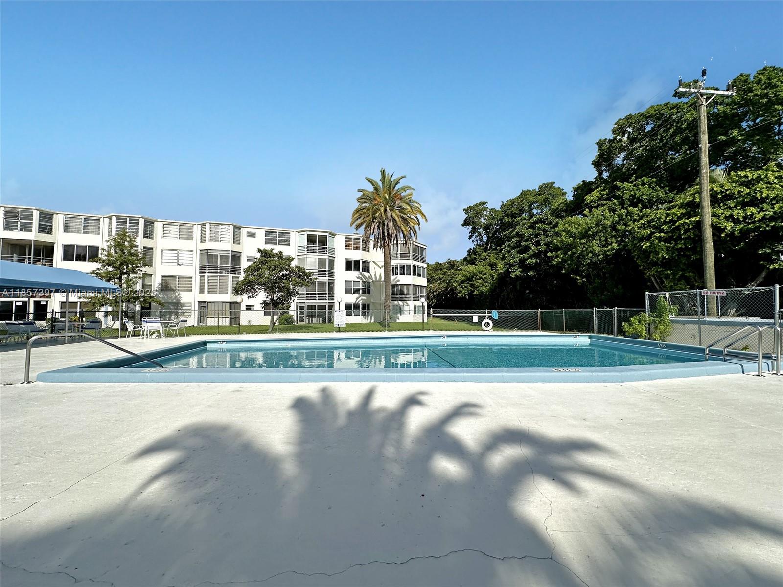 ROLLING GREEN CONDO A - Residential