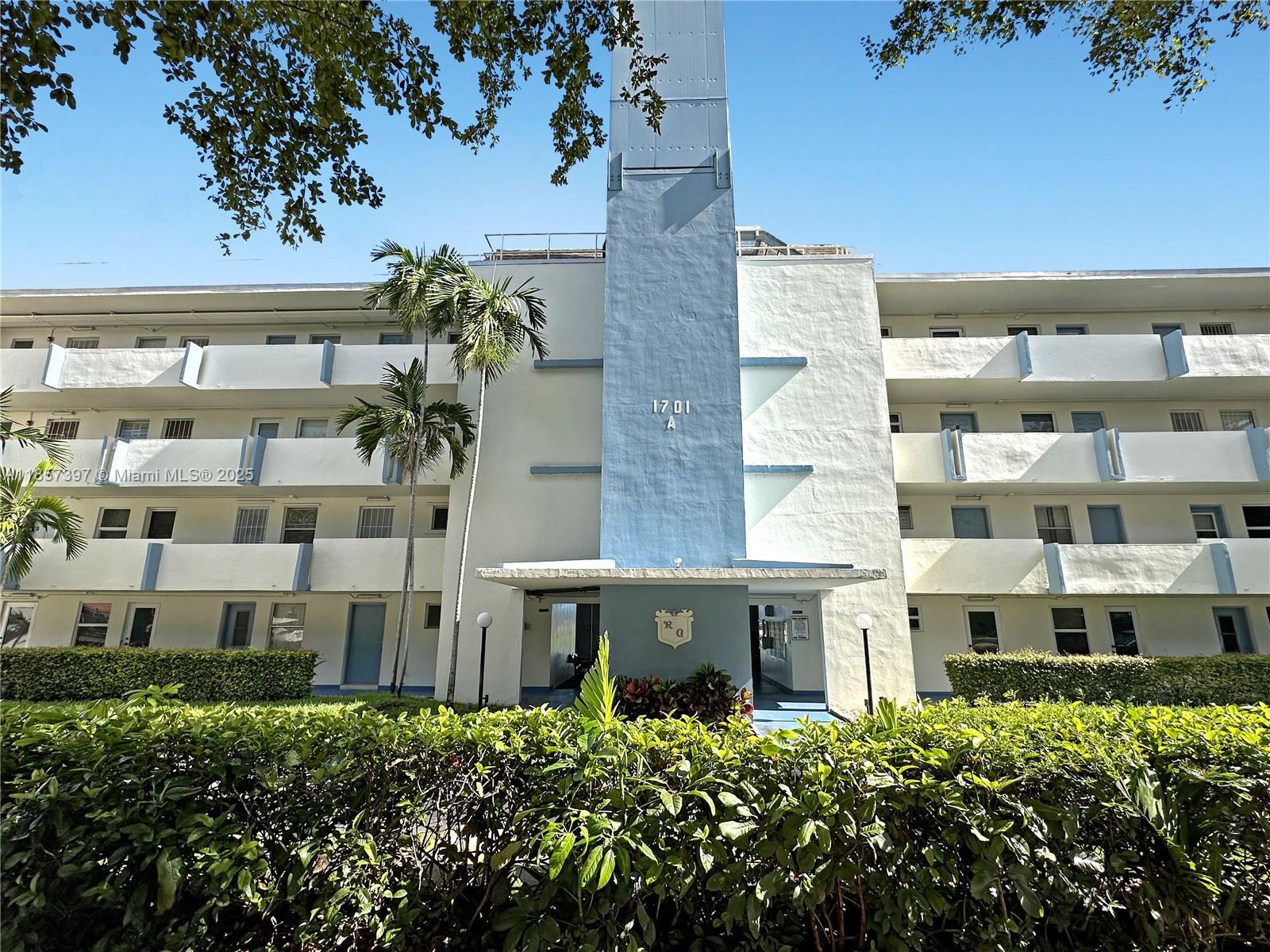 ROLLING GREEN CONDO A - Residential
