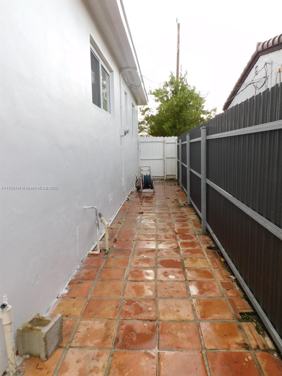 BIRD RD HIGHLANDS - Residential Lease