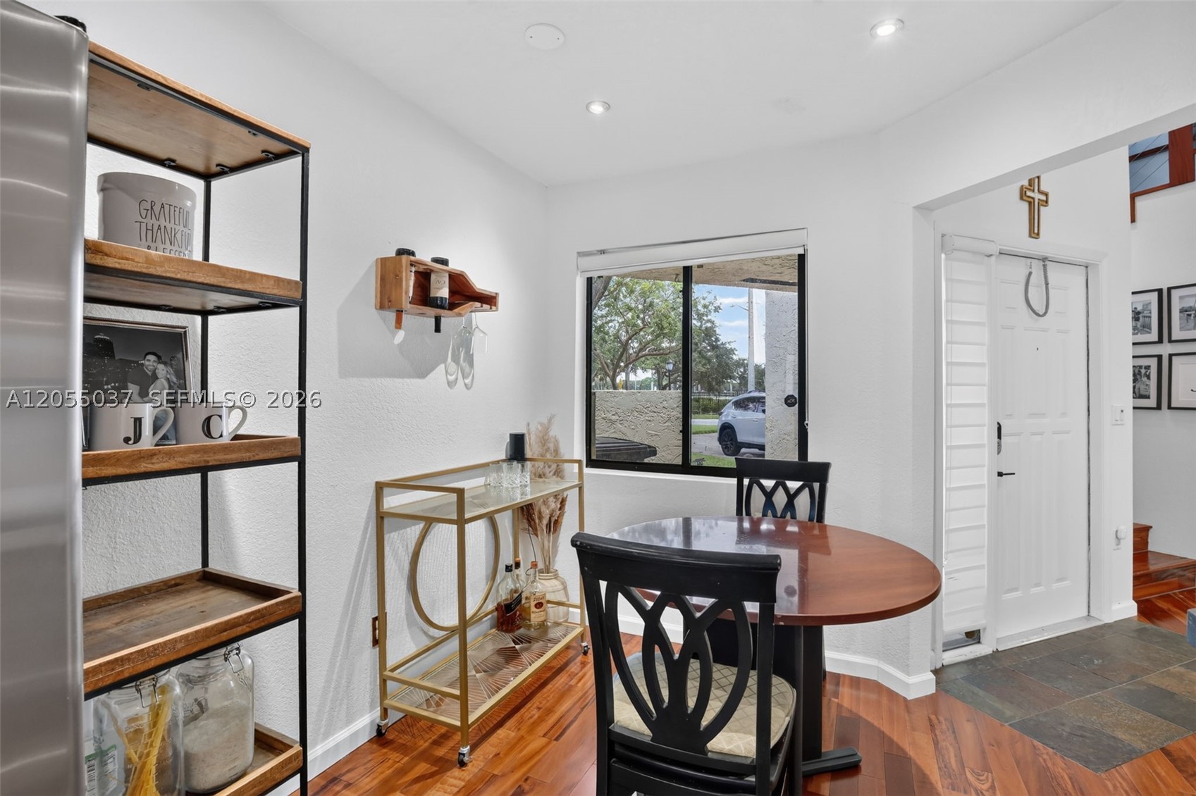 CHELSEA II - Residential