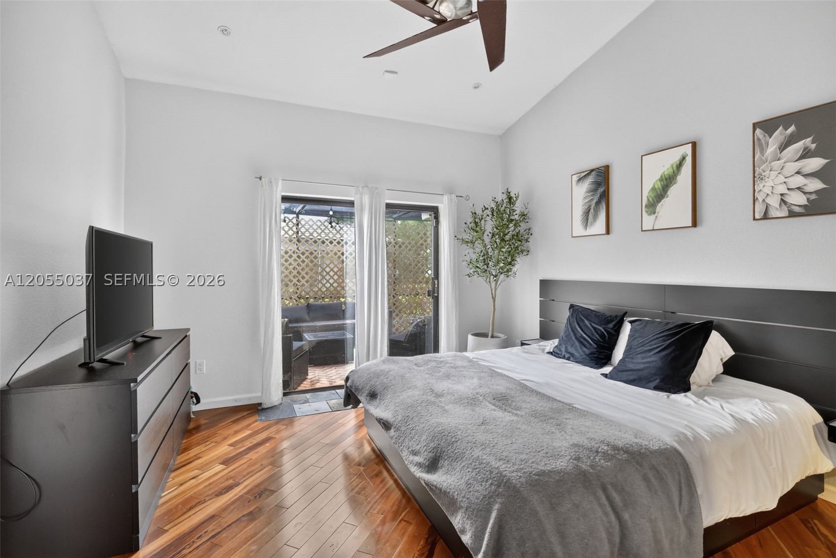 CHELSEA II - Residential