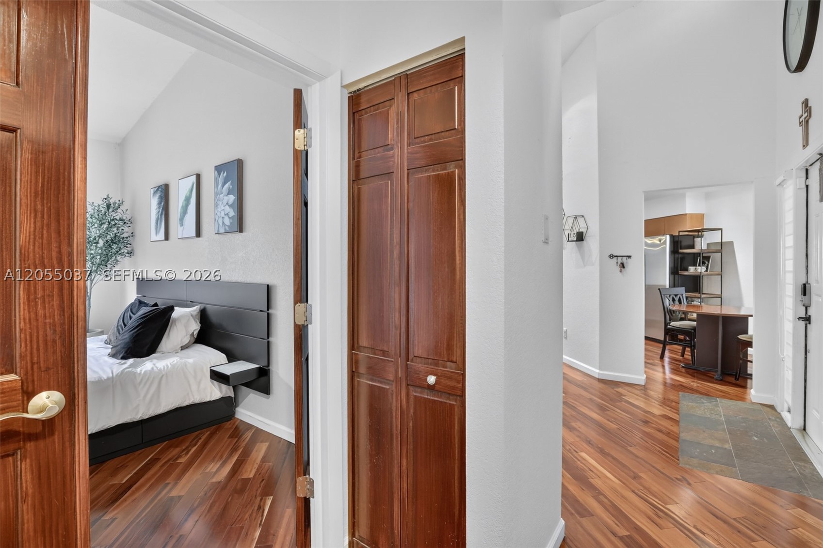 CHELSEA II - Residential
