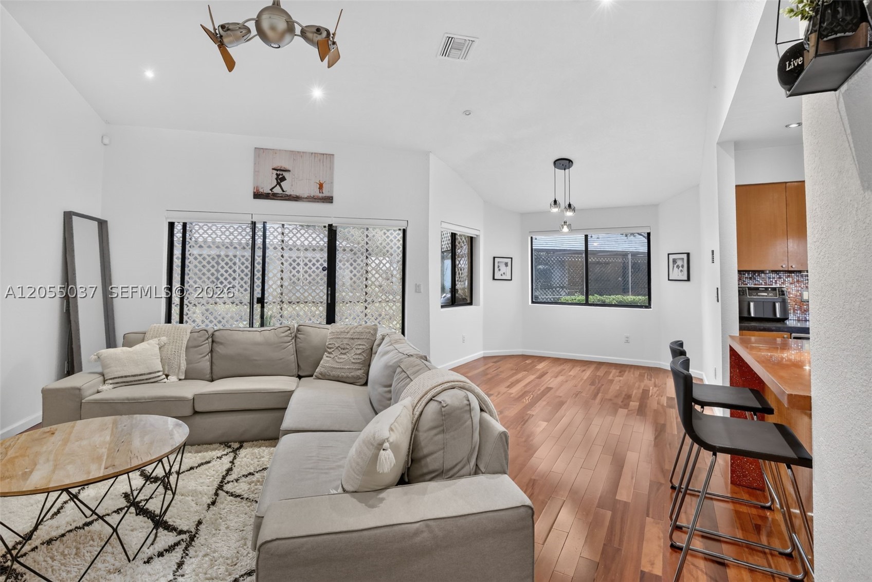 CHELSEA II - Residential