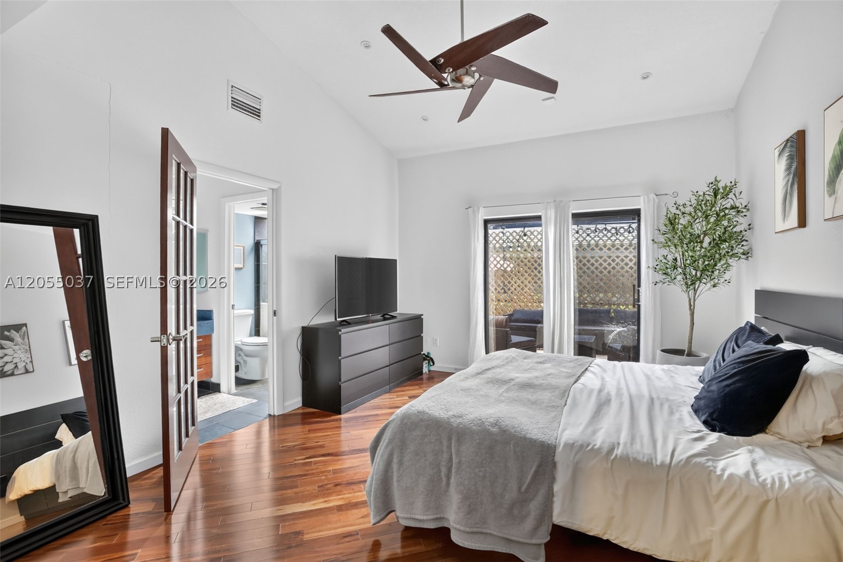 CHELSEA II - Residential