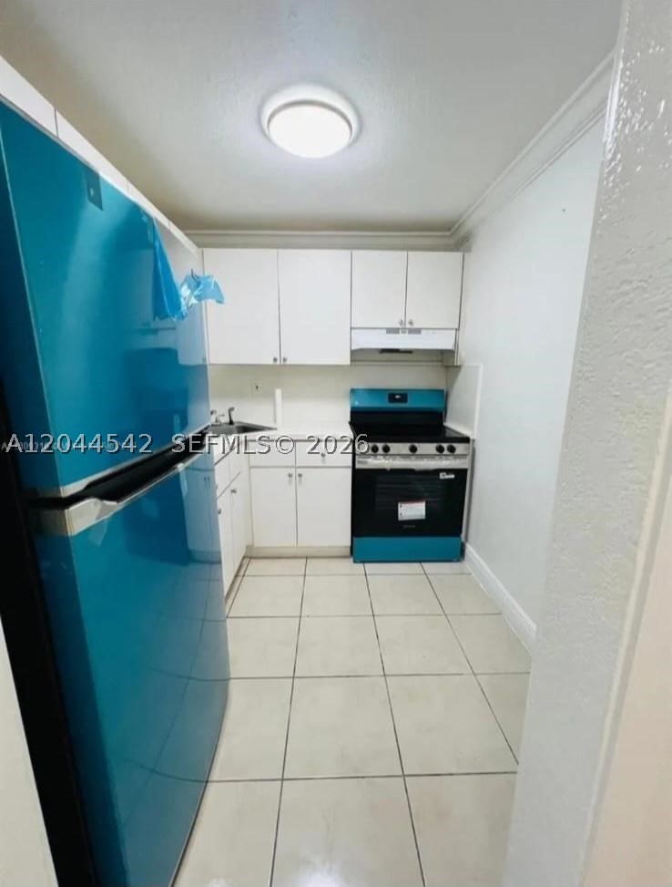 LAS ESTRELLAS CONDO - Residential