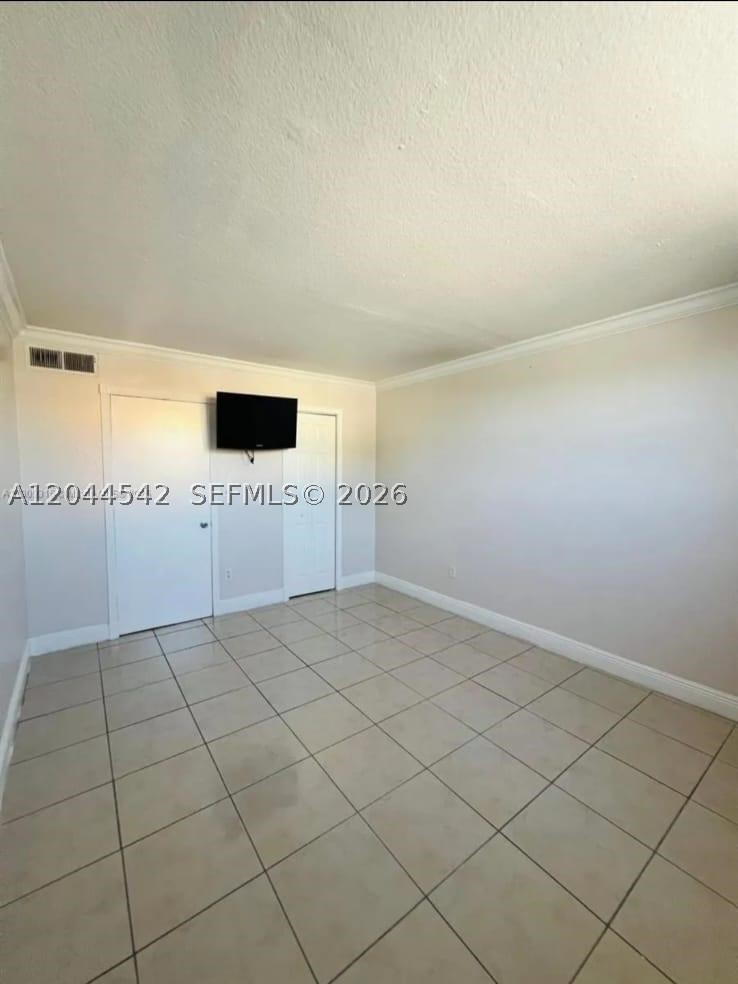 LAS ESTRELLAS CONDO - Residential
