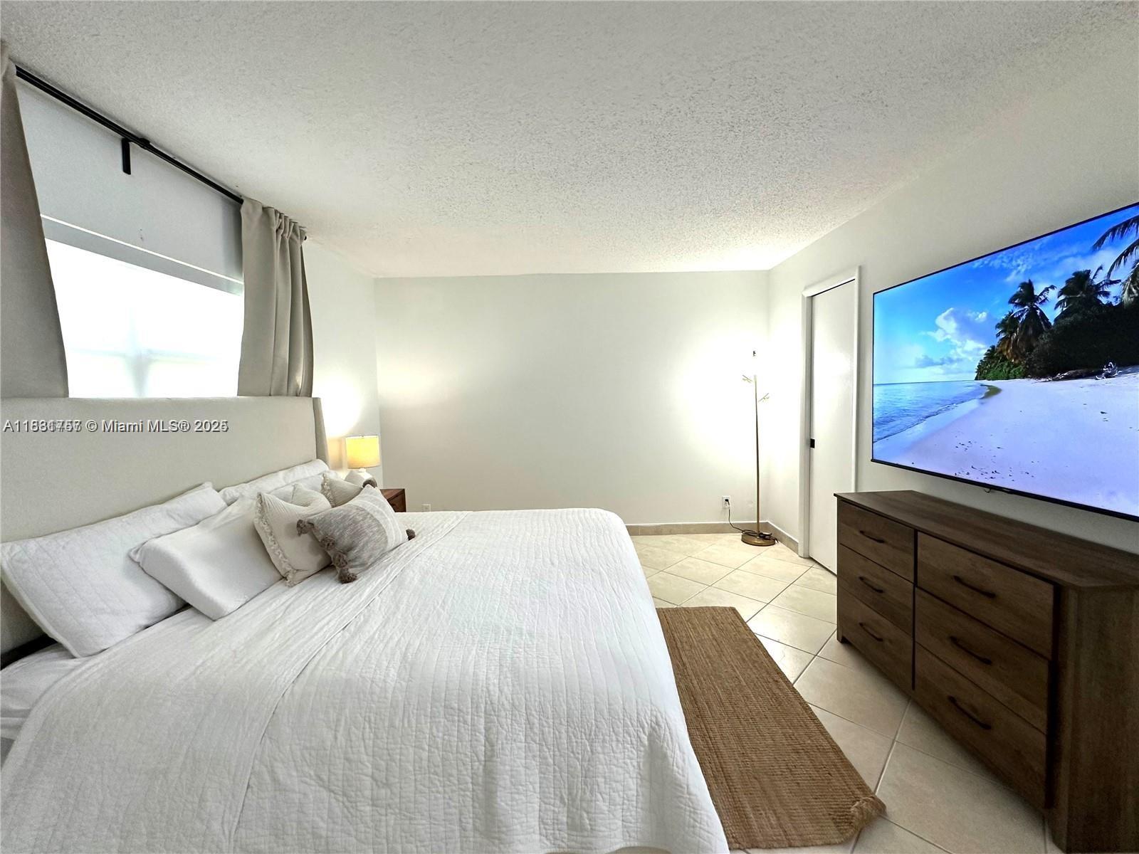 MEADOWBROOK TOWERS CONDO - Residential