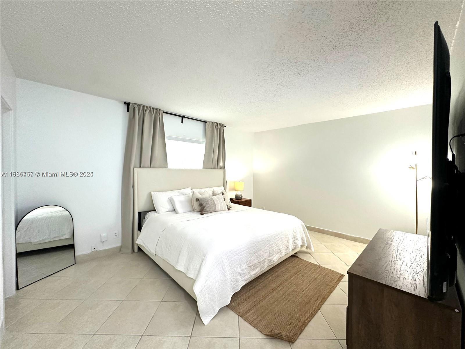 MEADOWBROOK TOWERS CONDO - Residential