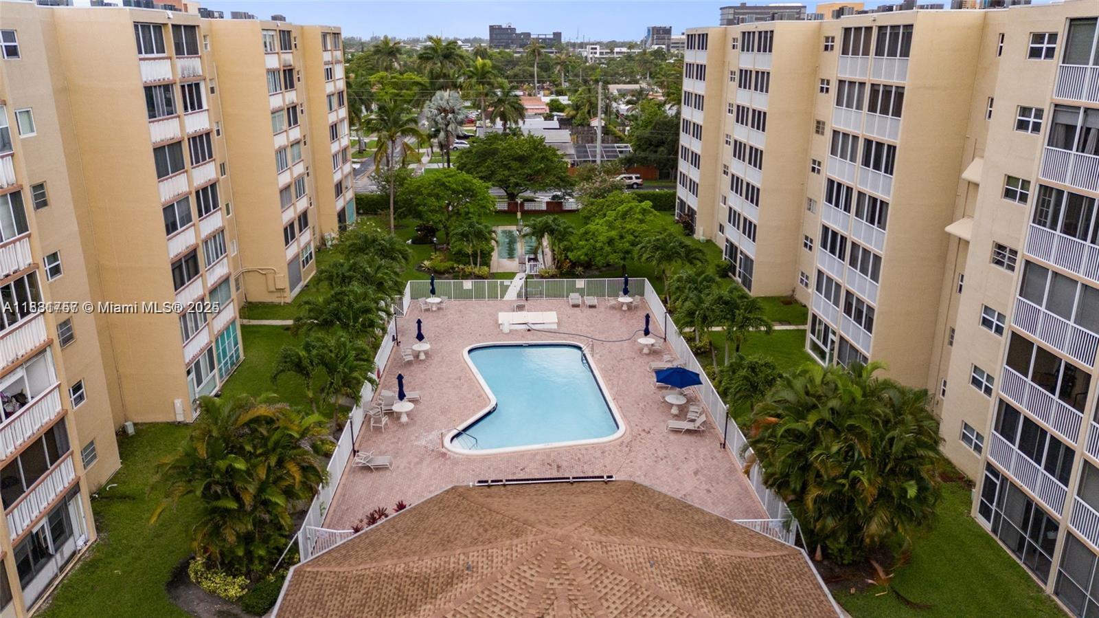 MEADOWBROOK TOWERS CONDO - Residential