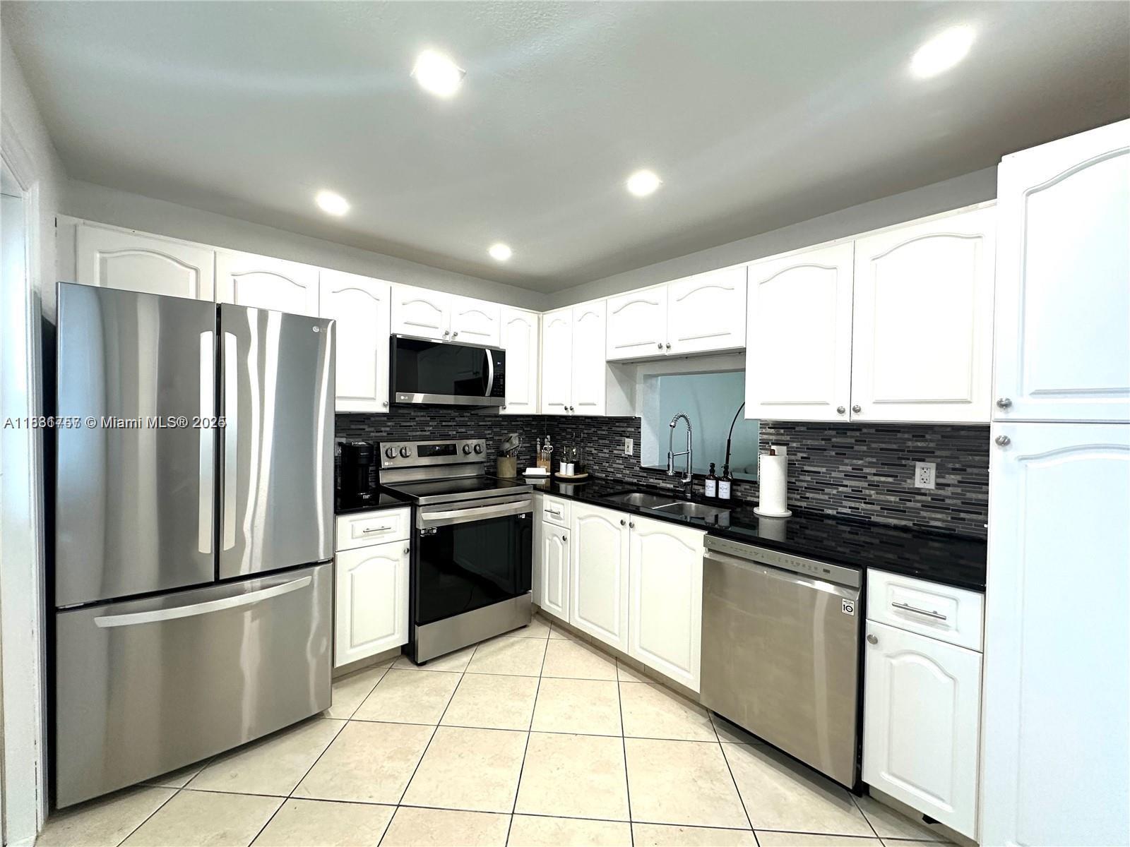 MEADOWBROOK TOWERS CONDO - Residential
