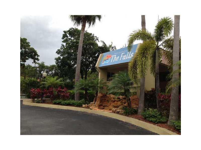RESIDENCES AT THE FALLS - Residential Lease