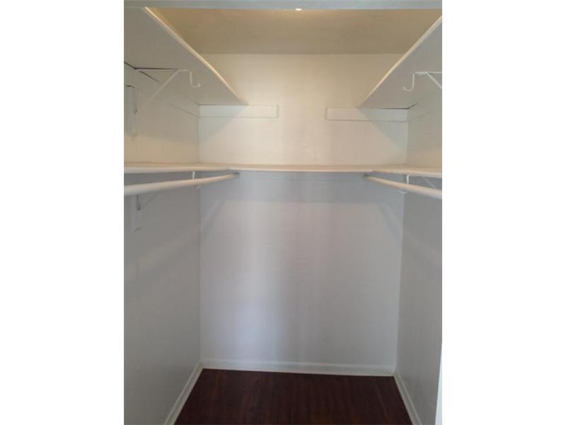 RESIDENCES AT THE FALLS - Residential Lease