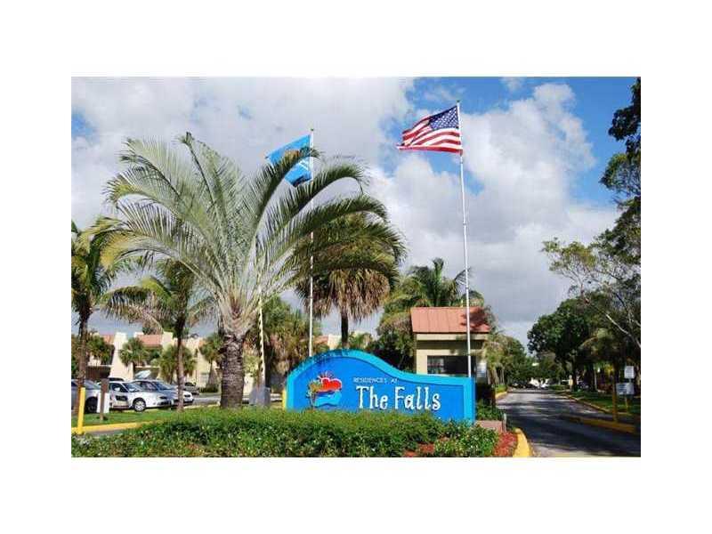 RESIDENCES AT THE FALLS - Residential Lease