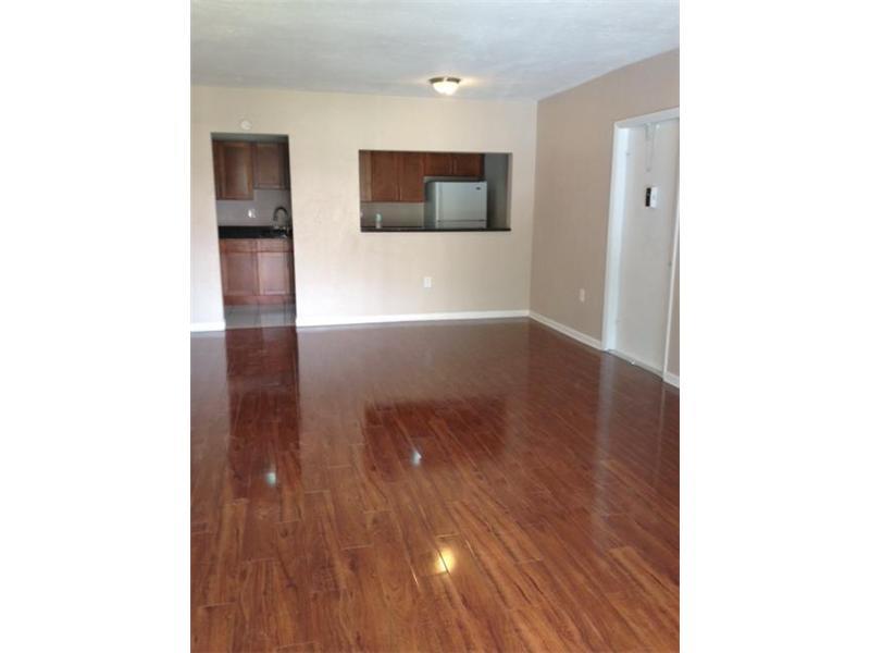 RESIDENCES AT THE FALLS - Residential Lease