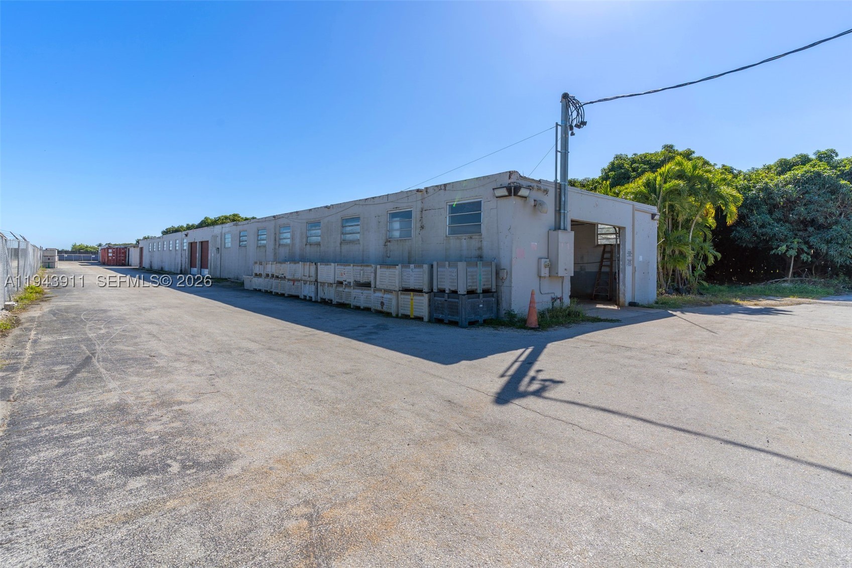 MULTI USE - Commercial Sale