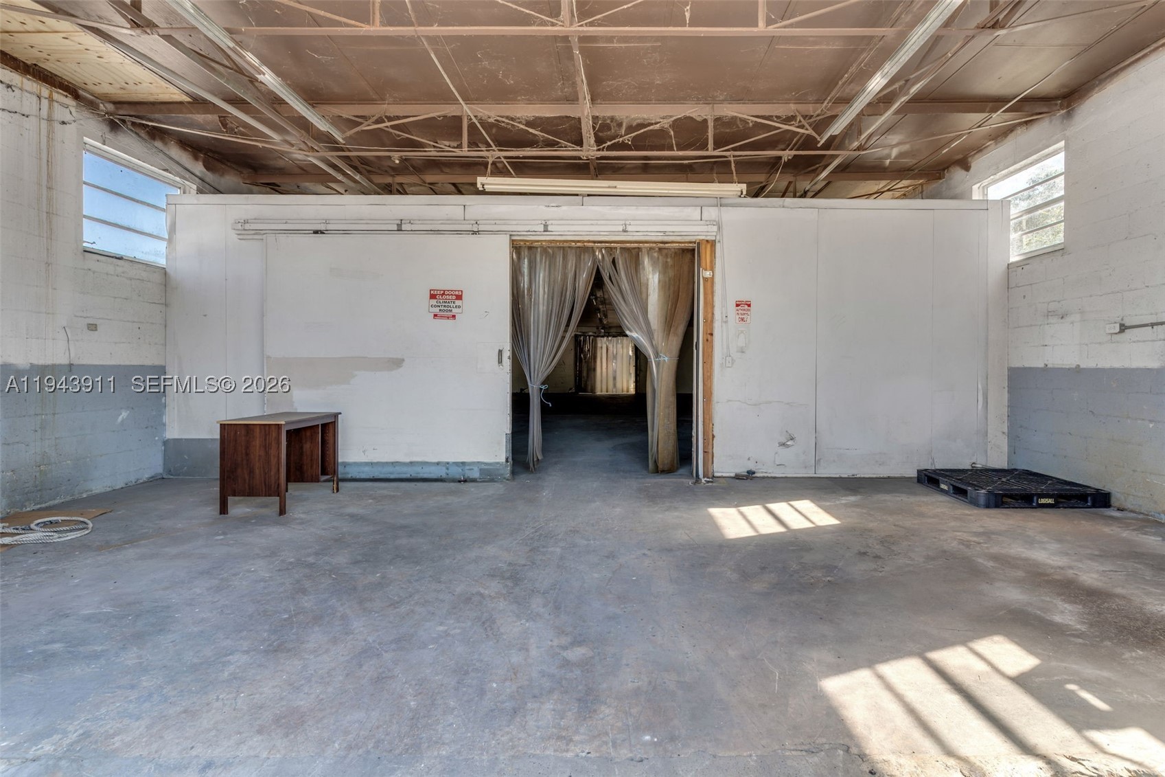 MULTI USE - Commercial Sale