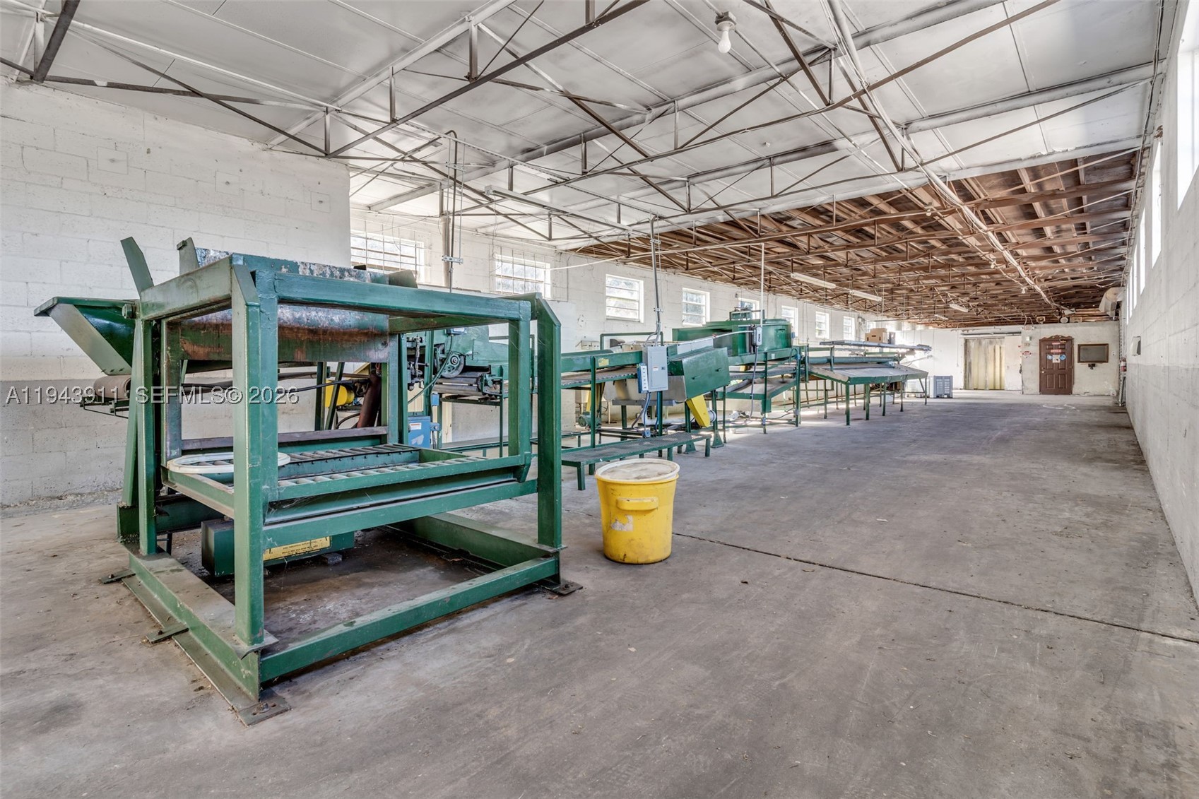 MULTI USE - Commercial Sale