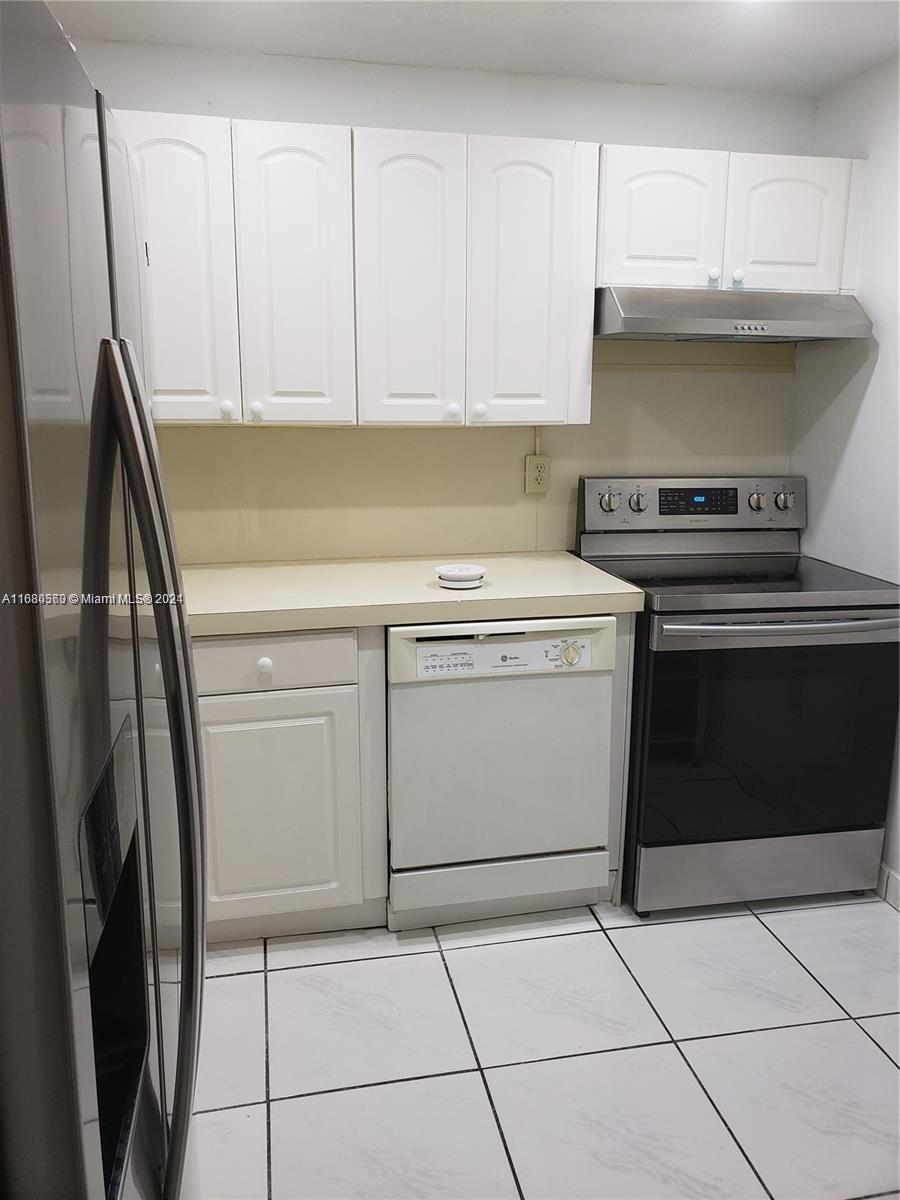 NAUTICO BAY CLUB CONDO - Residential Lease