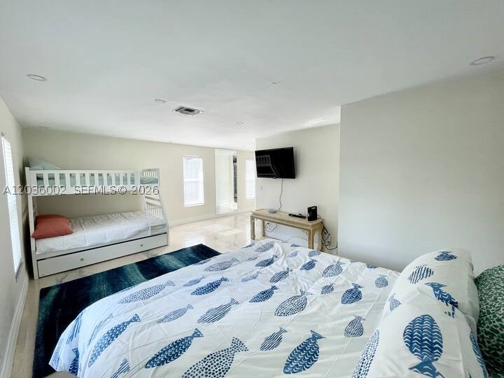 HOLLYWOOD HILLS - Residential Lease