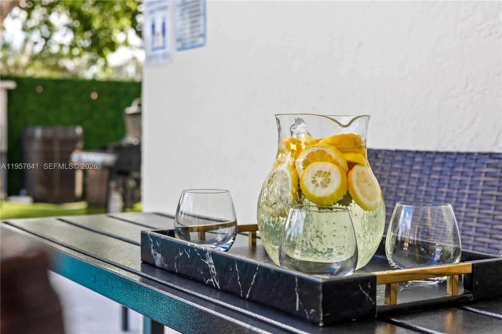 POMPANO SHORES - Residential
