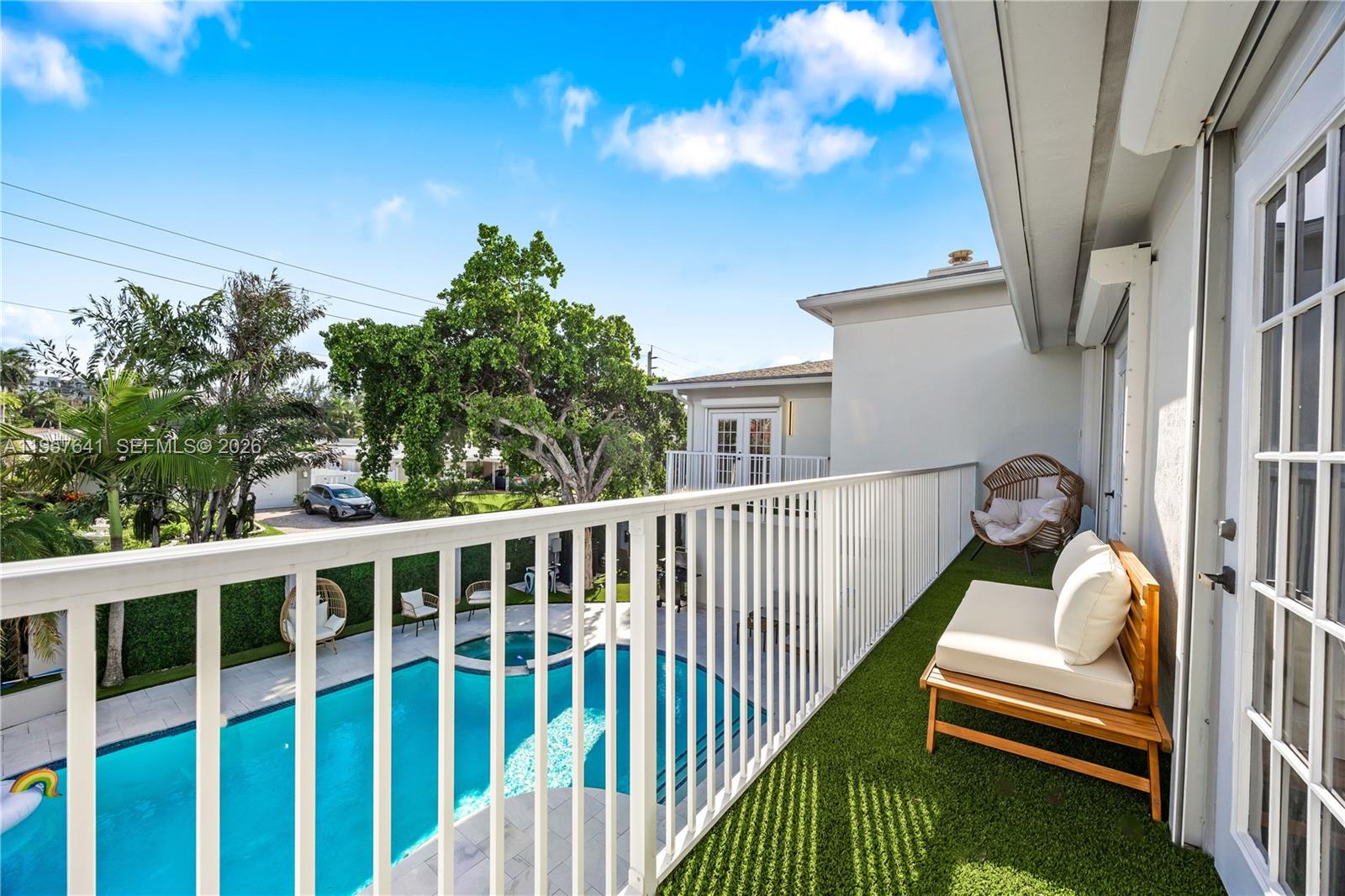 POMPANO SHORES - Residential