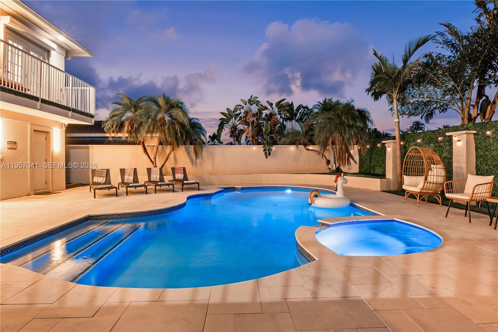 POMPANO SHORES - Residential