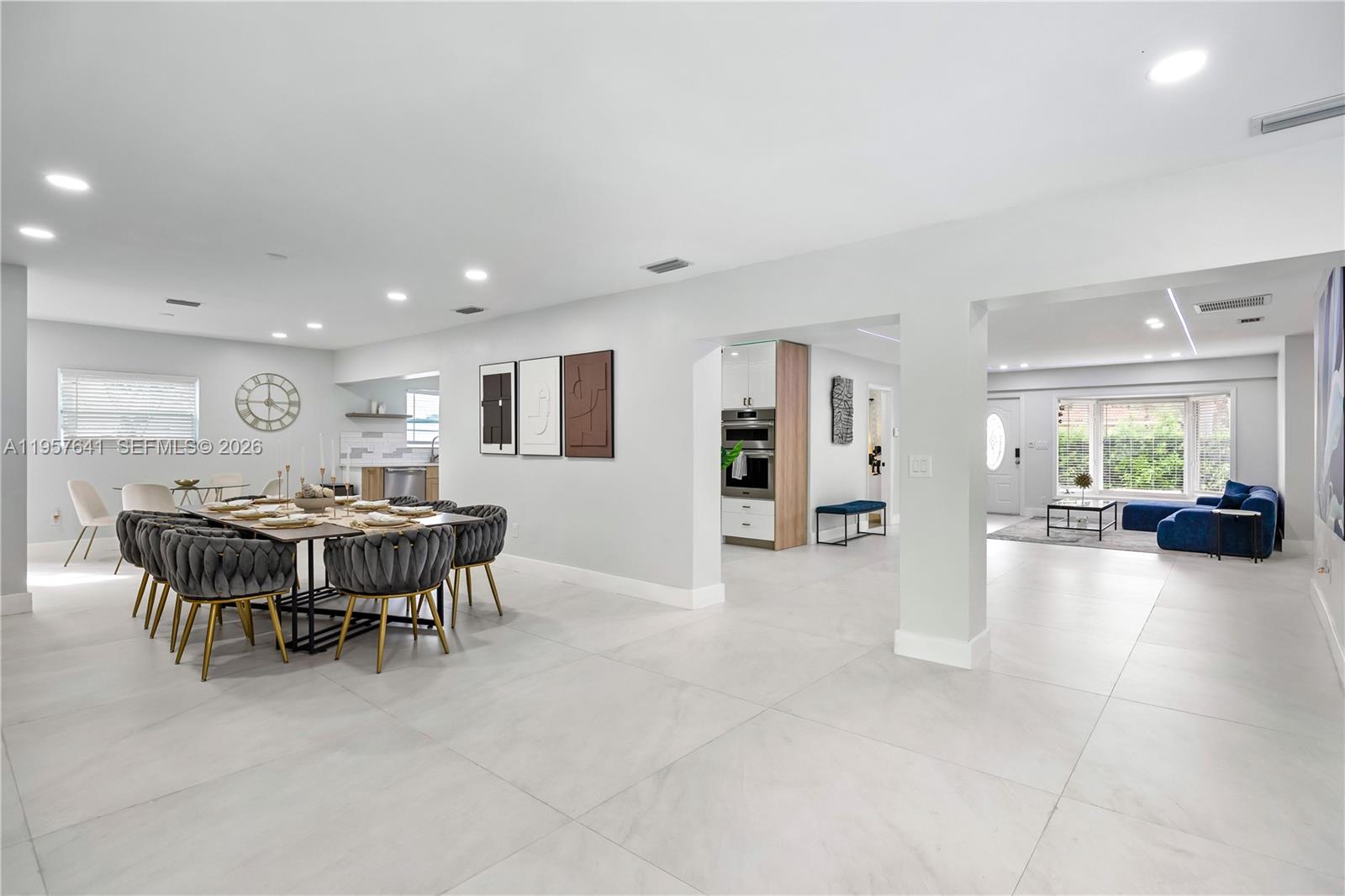 POMPANO SHORES - Residential