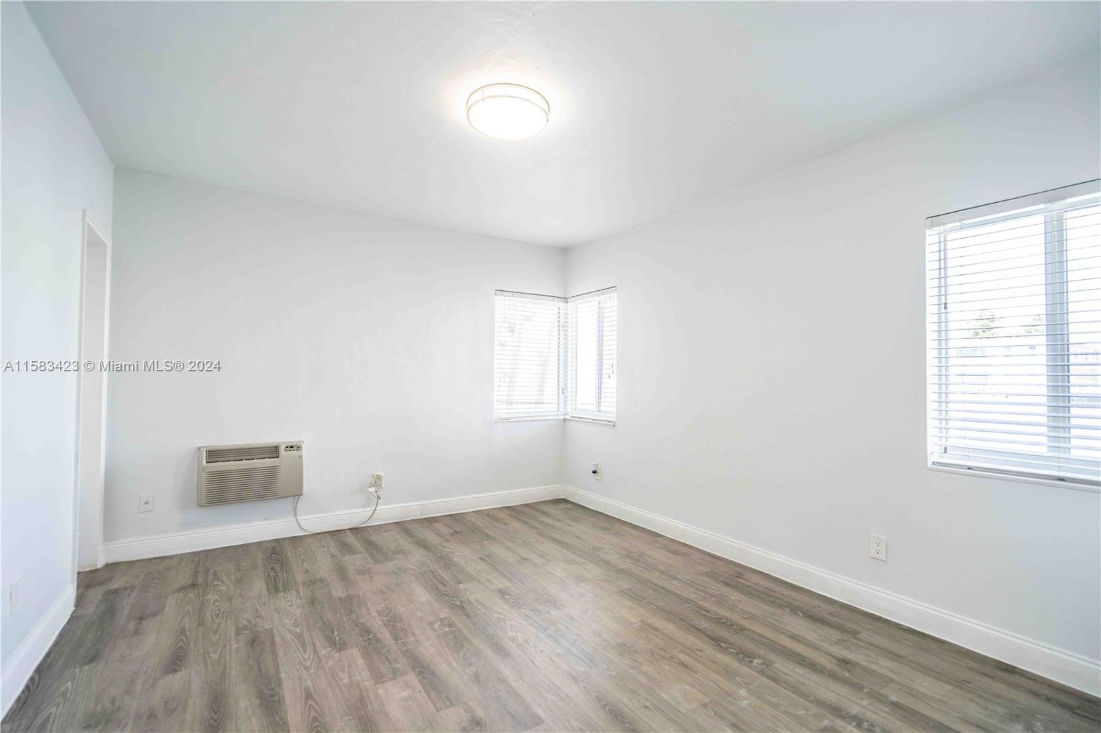 BEACH BAY SUB - Residential Lease