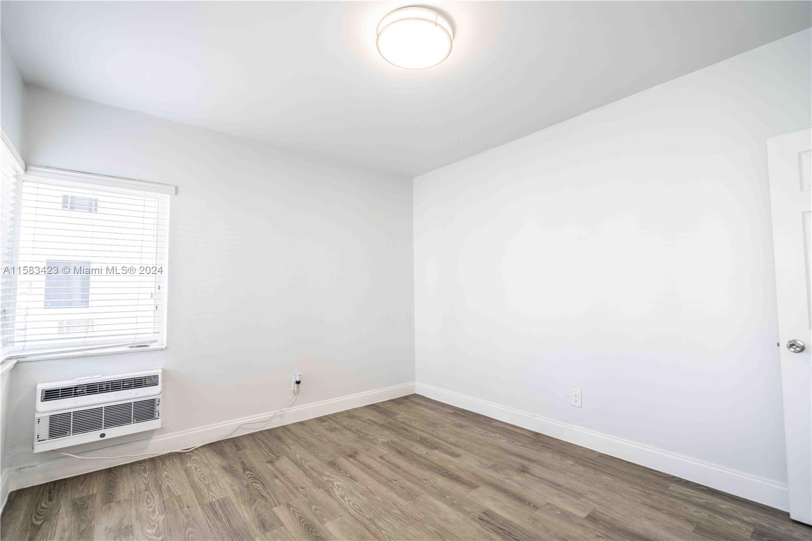 BEACH BAY SUB - Residential Lease