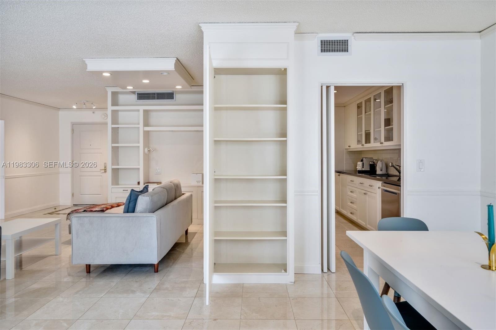 BALMORAL CONDO - Residential