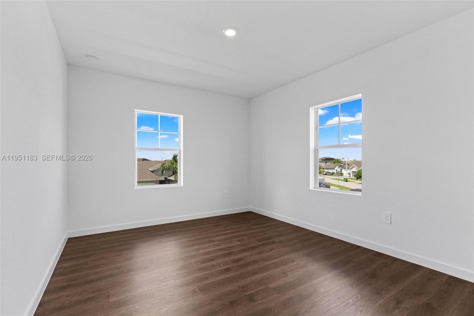 SUNRISE ESTATES - Residential