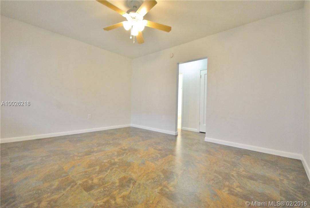 7 53 42 - Residential Lease